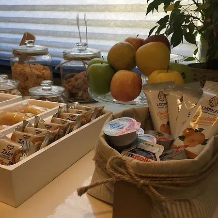 Starhost - Petit B&B * Salerno